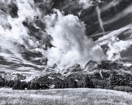 Cloud Explosion Erhältlich in folgenden Ausführungen: Passepartout-Bilder: FineArt Prints auf Fotopapier 260g glossy, im Passepartout weiss. Plakate: FineArt Prints auf...