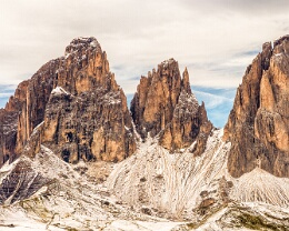 Langkofel Erhältlich in folgenden Ausführungen: Passepartout-Bilder: FineArt Prints auf Fotopapier 260g glossy, im Passepartout weiss. Plakate: FineArt Prints auf...
