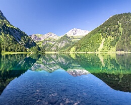 crystal clear - Österreich Erhältlich in folgenden Ausführungen: Passepartout-Bilder: FineArt Prints auf Fotopapier 260g glossy, im Passepartout weiss. Plakate: FineArt Prints auf...